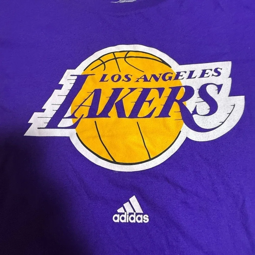 Adidas Los Angeles Lakers Traditional Logo NBA Shirt 2XL Basketball Fan‎ Apparel